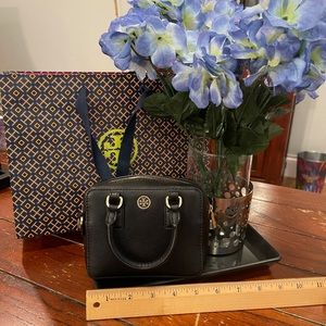 Tory Burch Robinson Micro Satchel Crossbody (NWOT)